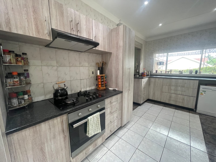 4 Bedroom Property for Sale in Amalinda North Eastern Cape